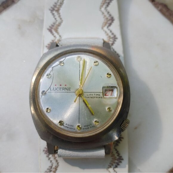Lucerne Watch White Leather Strap Gold Tone Dial Vintage Date Display Manual - Picture 4 of 15